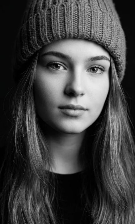 Monochrome Portrait Backlit Elegant Bokeh